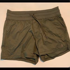 North Face Aphrodite Mountain Short